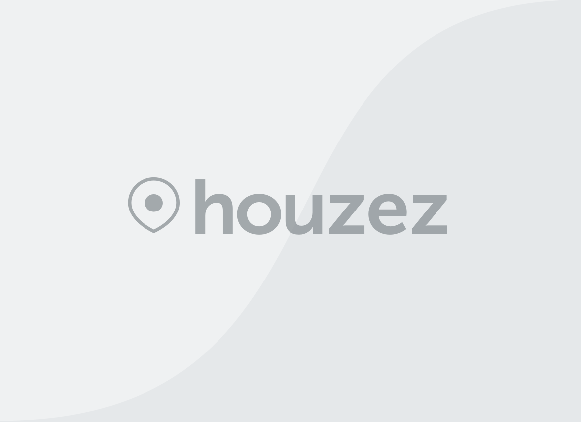 Stylish villa with city views